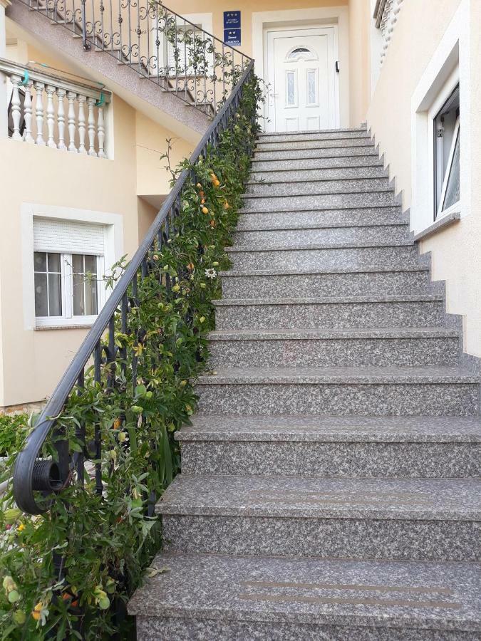 פאז'אנה Apartmani Slavko מראה חיצוני תמונה